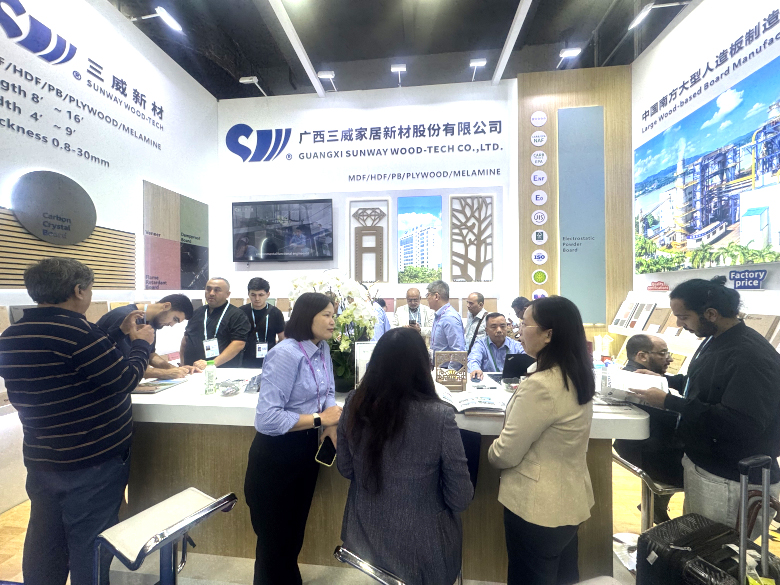 第138届广交会上三威新材展位情况 第138届广交会上三威新材展位情况